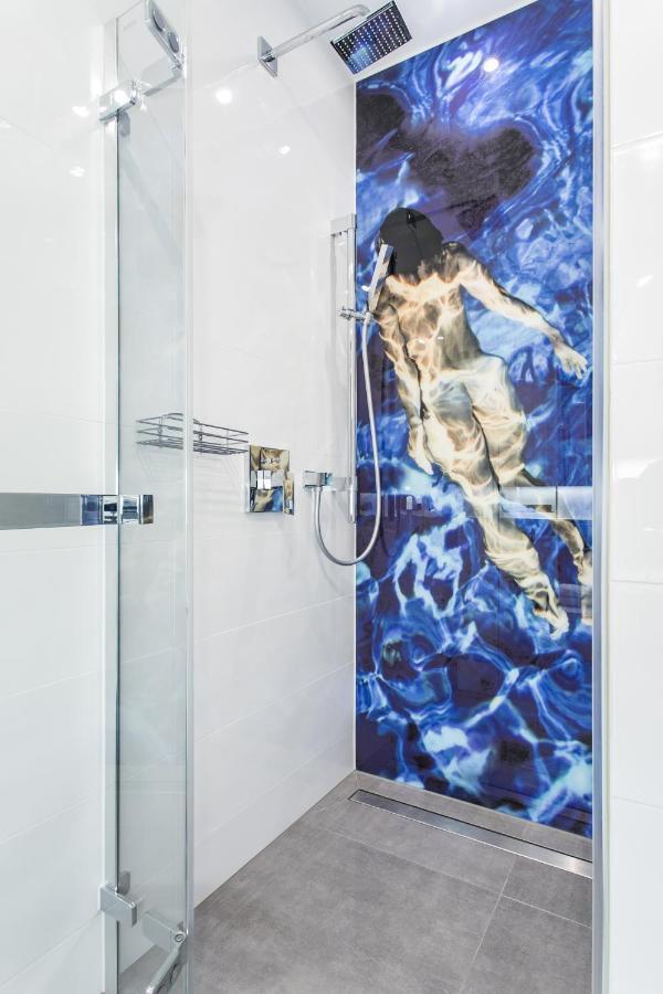 Lion Apartments - Naviflat Brabank Premium Apartment With Parking 格但斯克 外观 照片